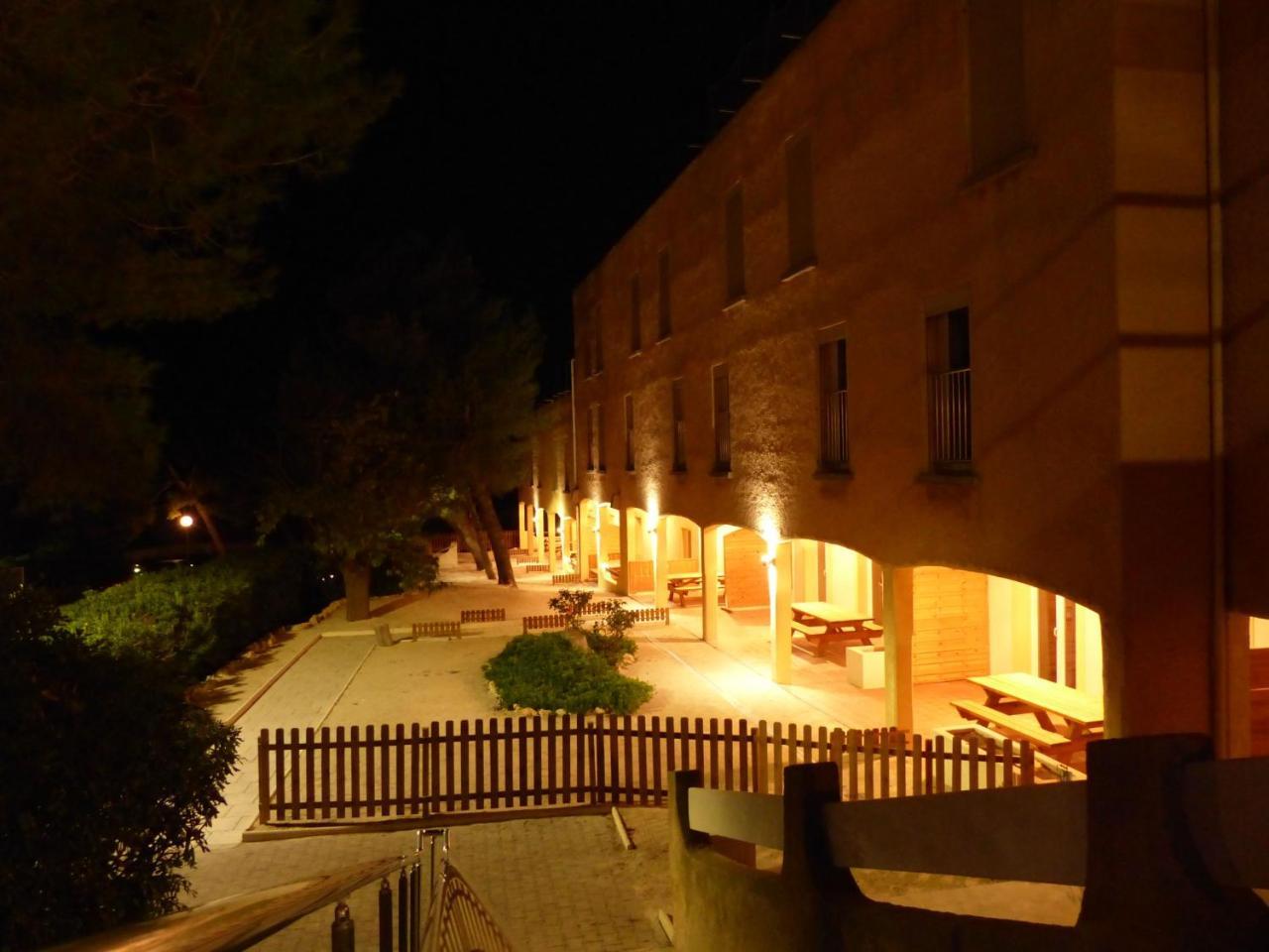 Appartements Des Joncas Martigues Exteriör bild
