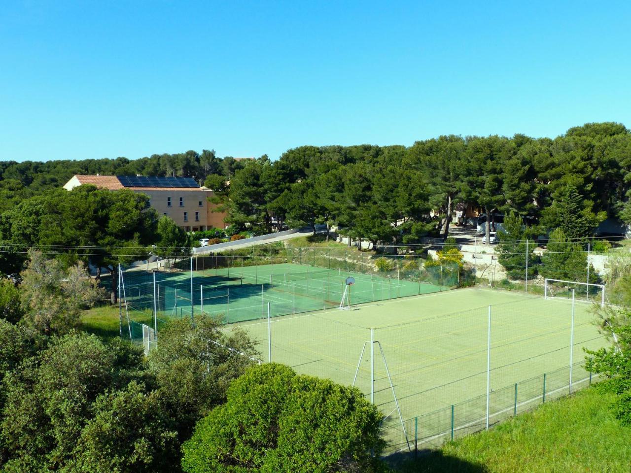 Appartements Des Joncas Martigues Exteriör bild