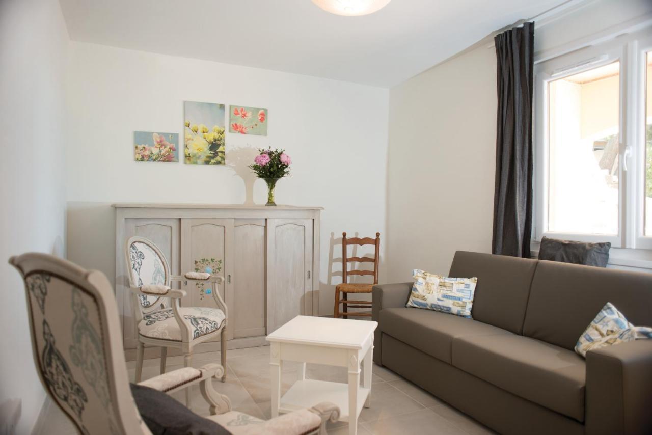 Appartements Des Joncas Martigues Exteriör bild