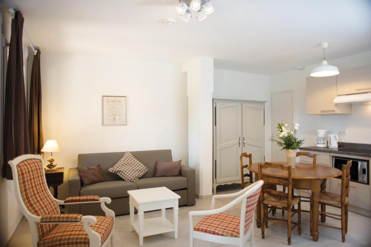 Appartements Des Joncas Martigues Exteriör bild
